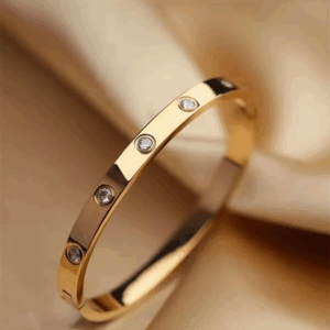 Pulseira/Bracelete Dourado decoração de strass
